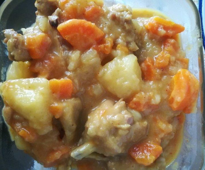 咖喱土豆鸡块
