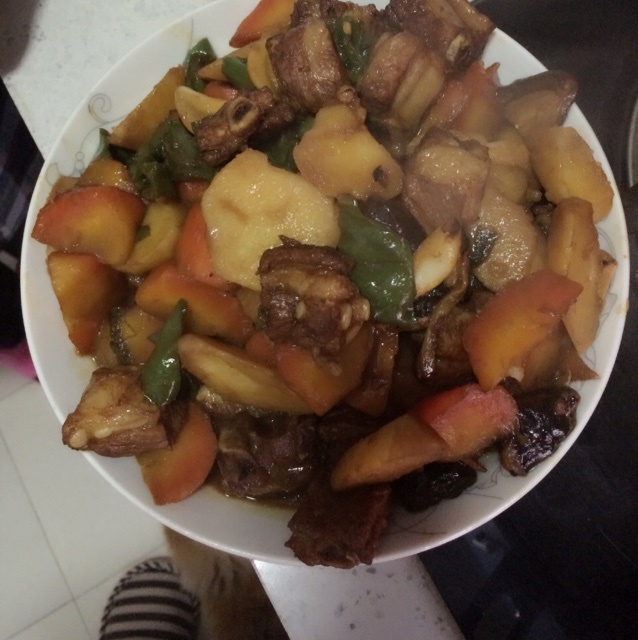 土豆炖排骨