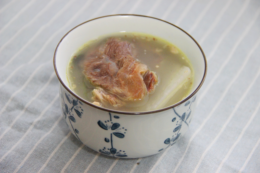 牛肉萝卜汤