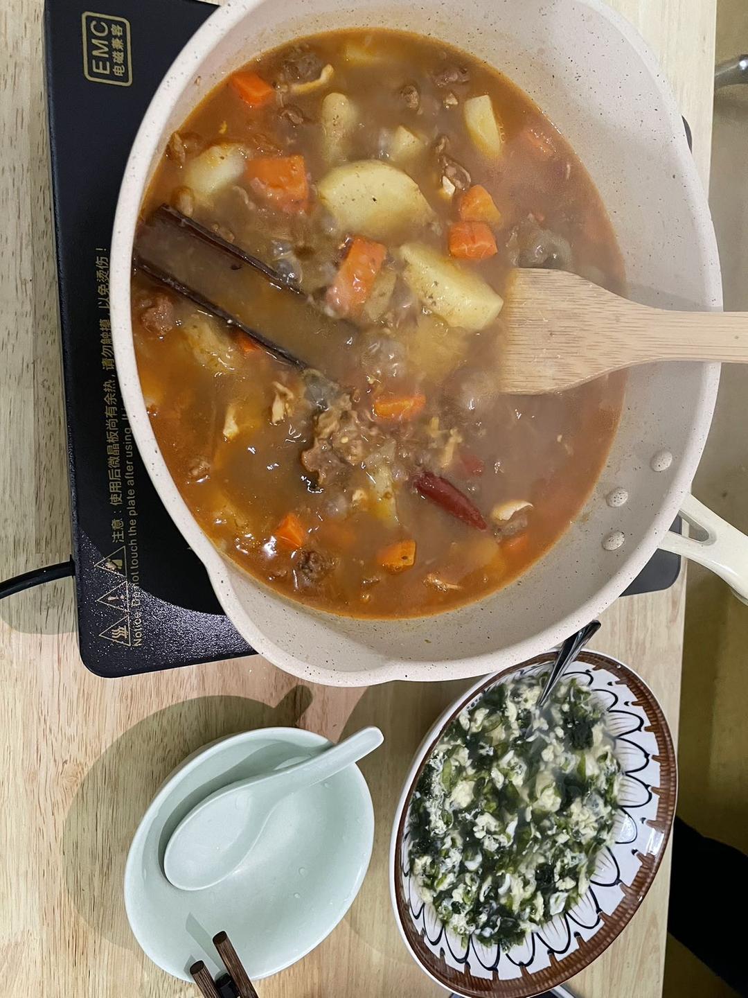 完胜刘一锅的 筋头巴脑炖土豆胡萝卜