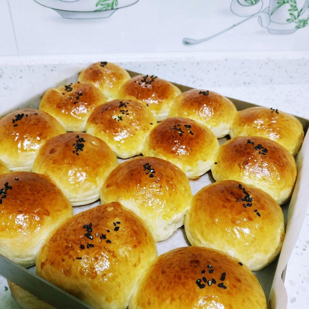 鲜奶油小餐包（一次发酵）