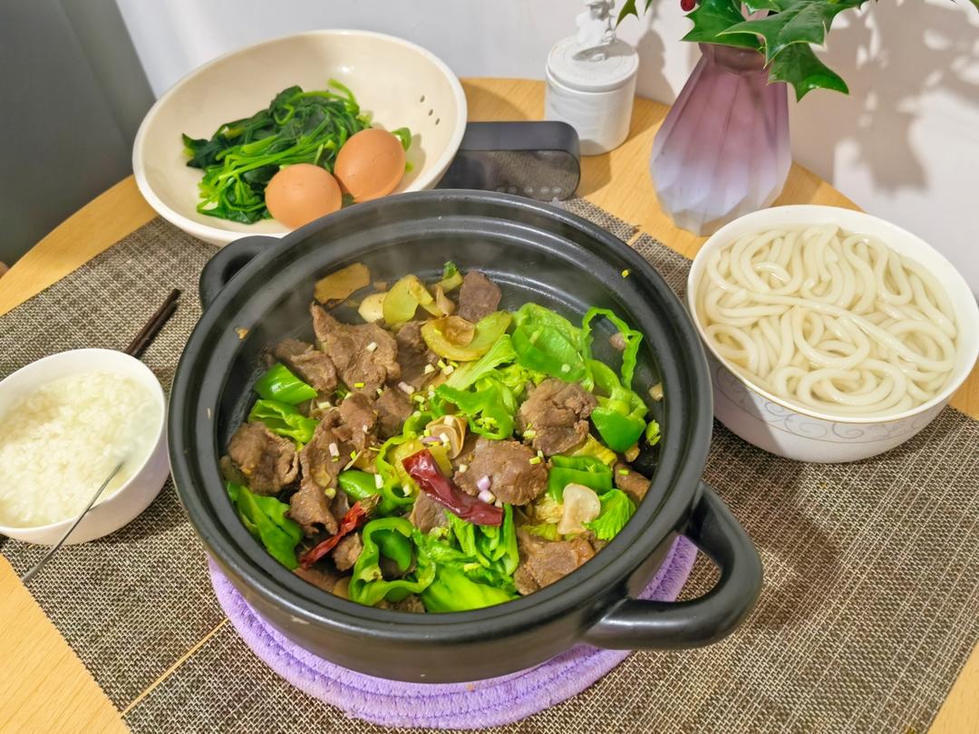 辣辣沙茶牛肉啫啫煲🍲