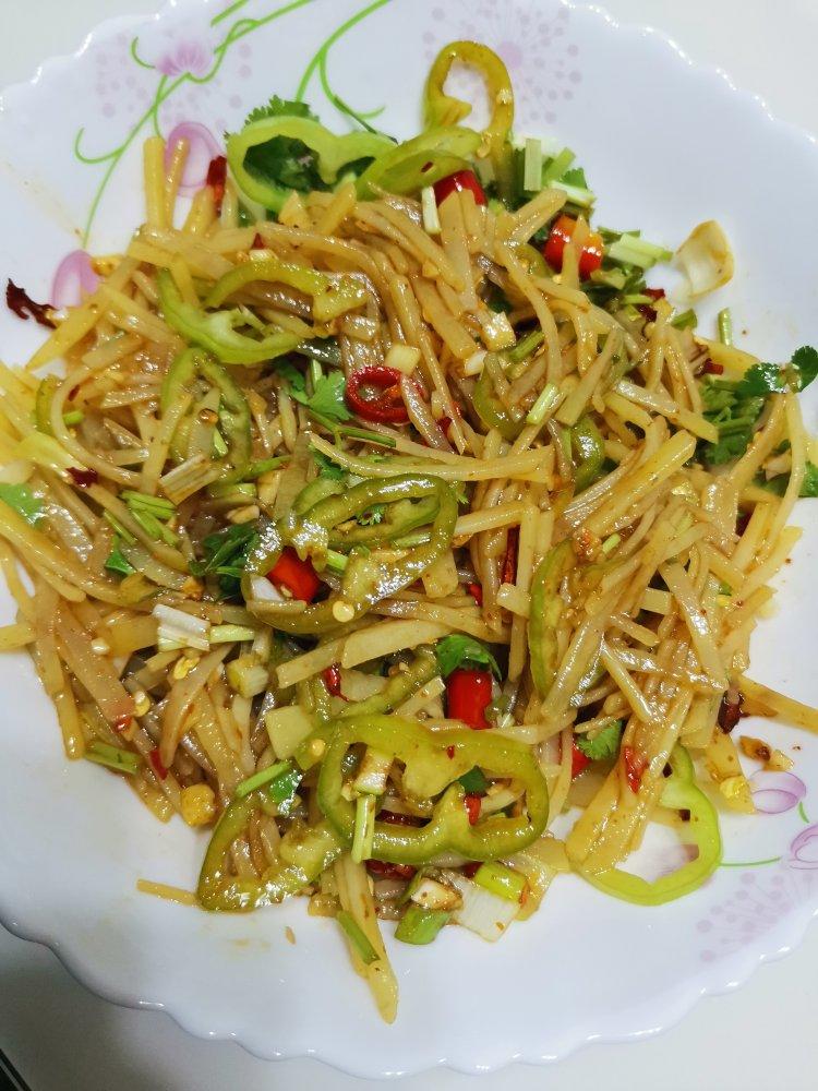香辣开胃的凉拌土豆丝