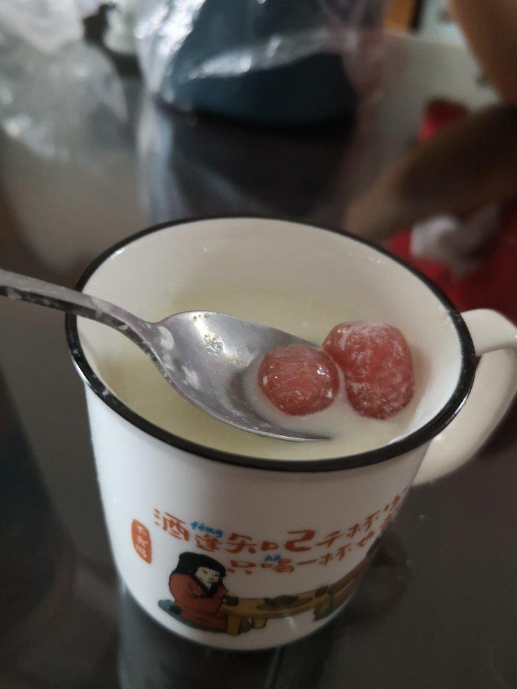 高颜值甜品｜草莓啵啵球👍超简单夏日饮品
