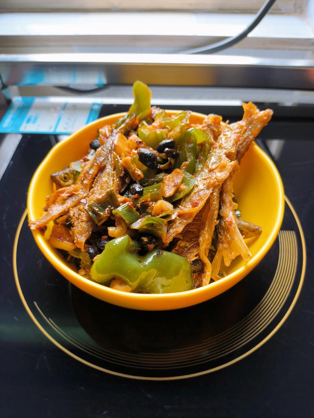 超级下饭小鱼干炒辣椒