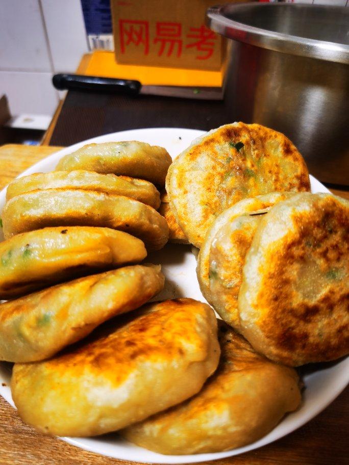 堂妈小厨——韭菜馅饼
