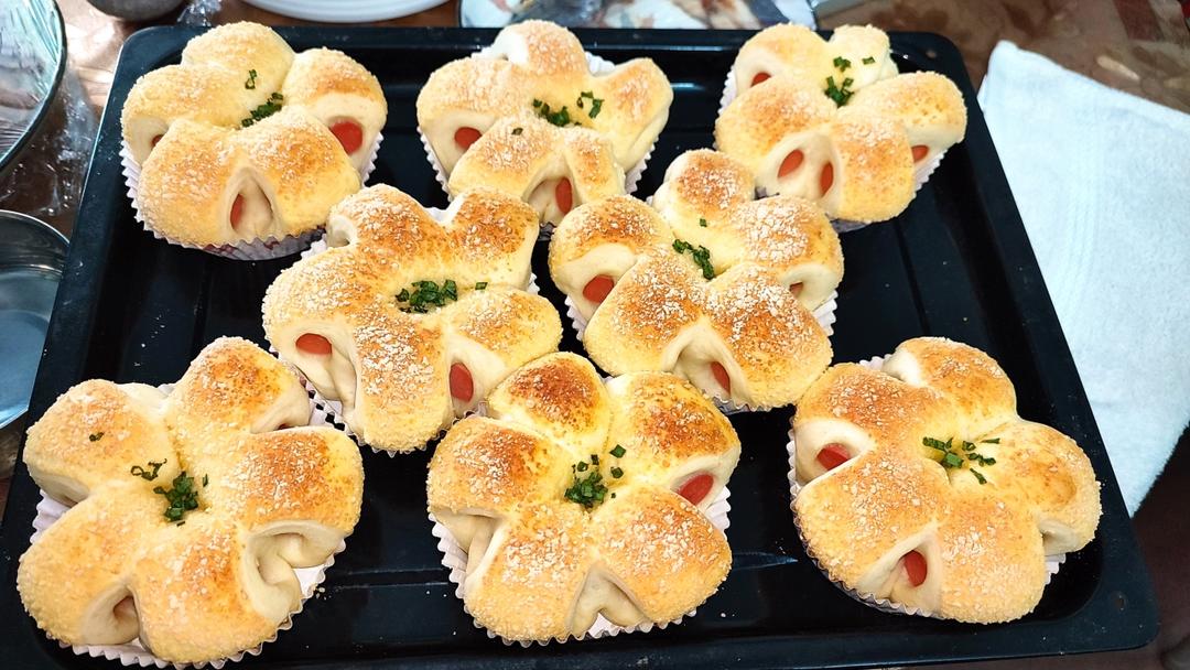 芝士火腿肠餐包