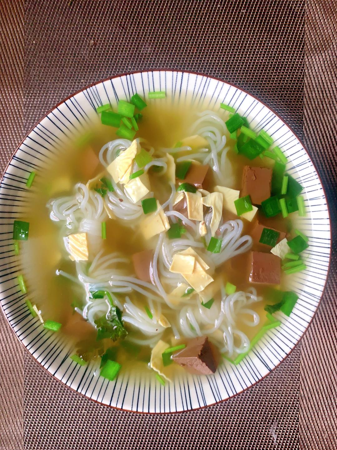 减脂补血靓汤-鸭血粉丝汤的做法