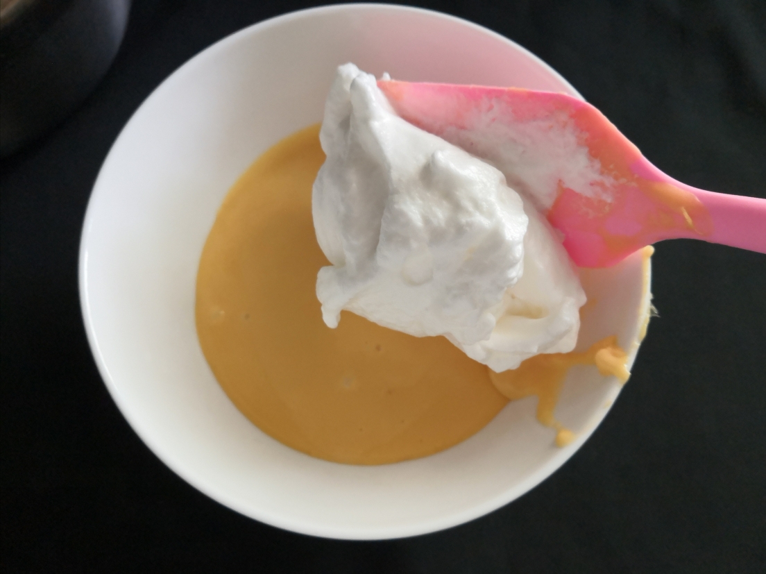 葱香肉松&甜蜜蜜-双重口味的cupcake的做法 步骤10