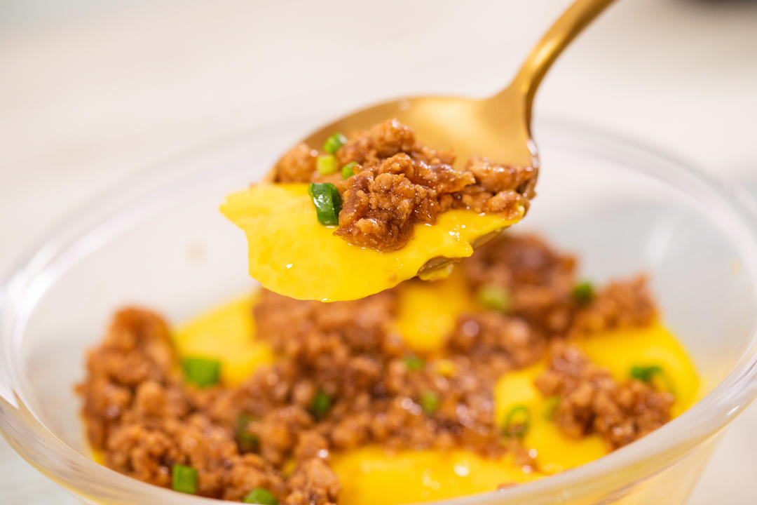 果冻般q弹的臊子蒸蛋!