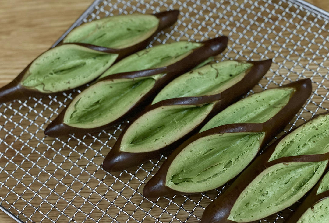 抹茶蜜豆♥️红茶莓果奶酥碱水棒🥖