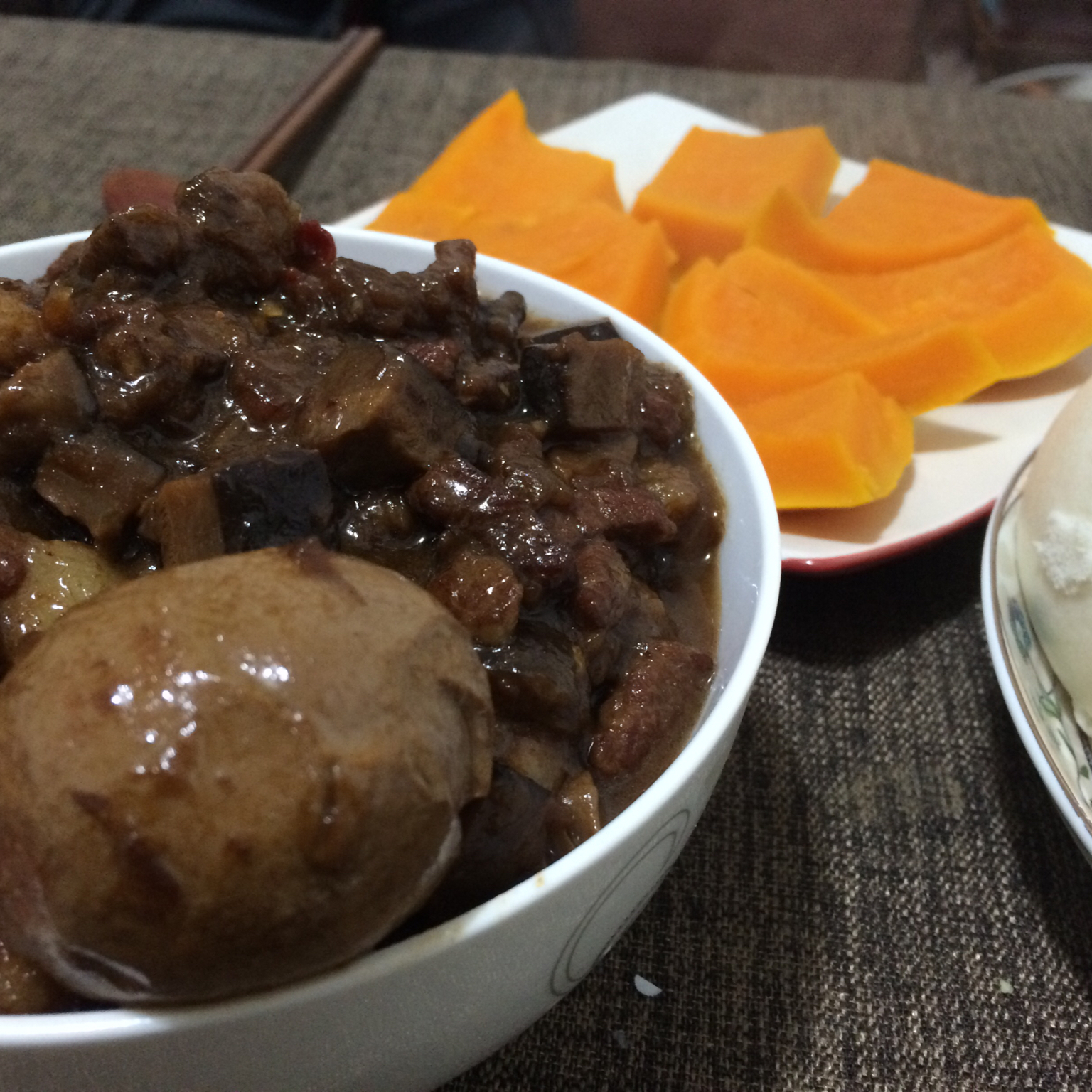 洋葱酥卤肉饭