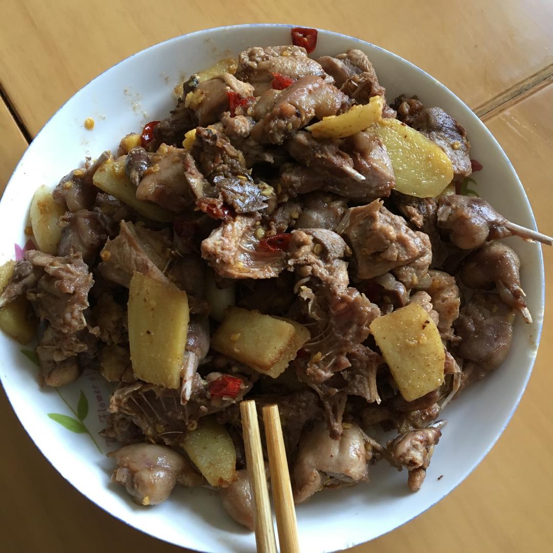 兜兜麻玛做的爆炒鹌鹑