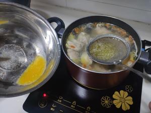不用味精的【海蛎干炖鸡汤】（泉州味）的做法 步骤4
