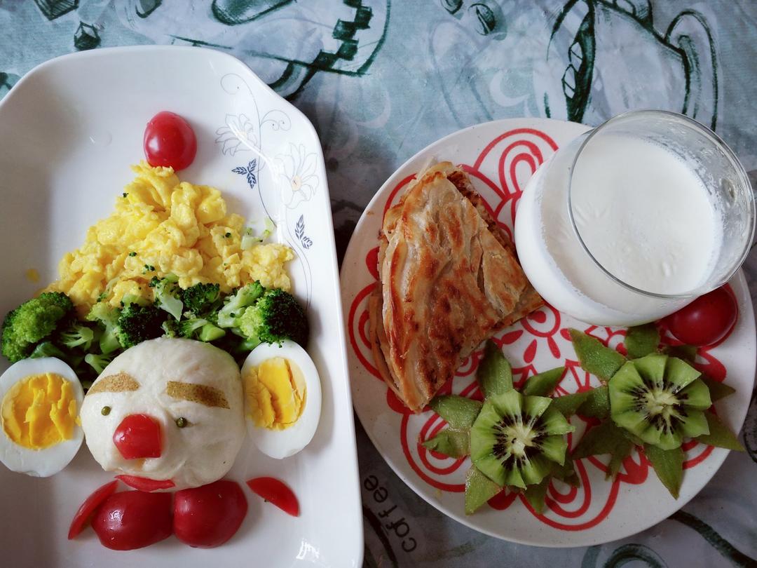 小丑趣味早餐