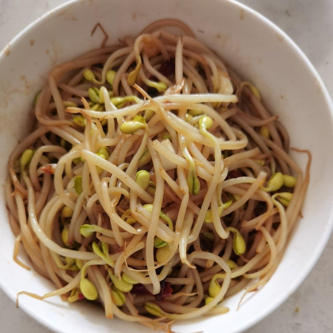 炒黄豆芽