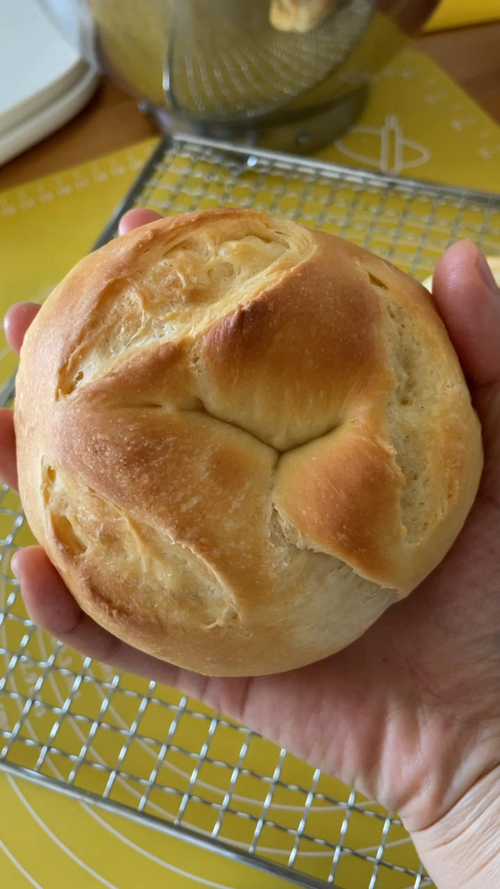 比云朵还软的牛奶面包，液种法甜面包太好吃了！
