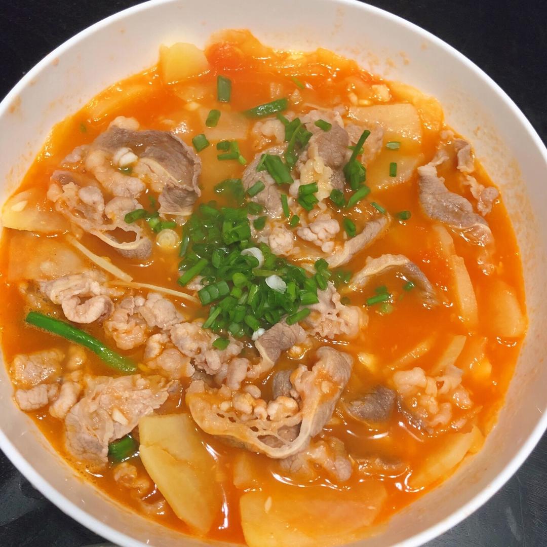 番茄土豆肥牛汤
