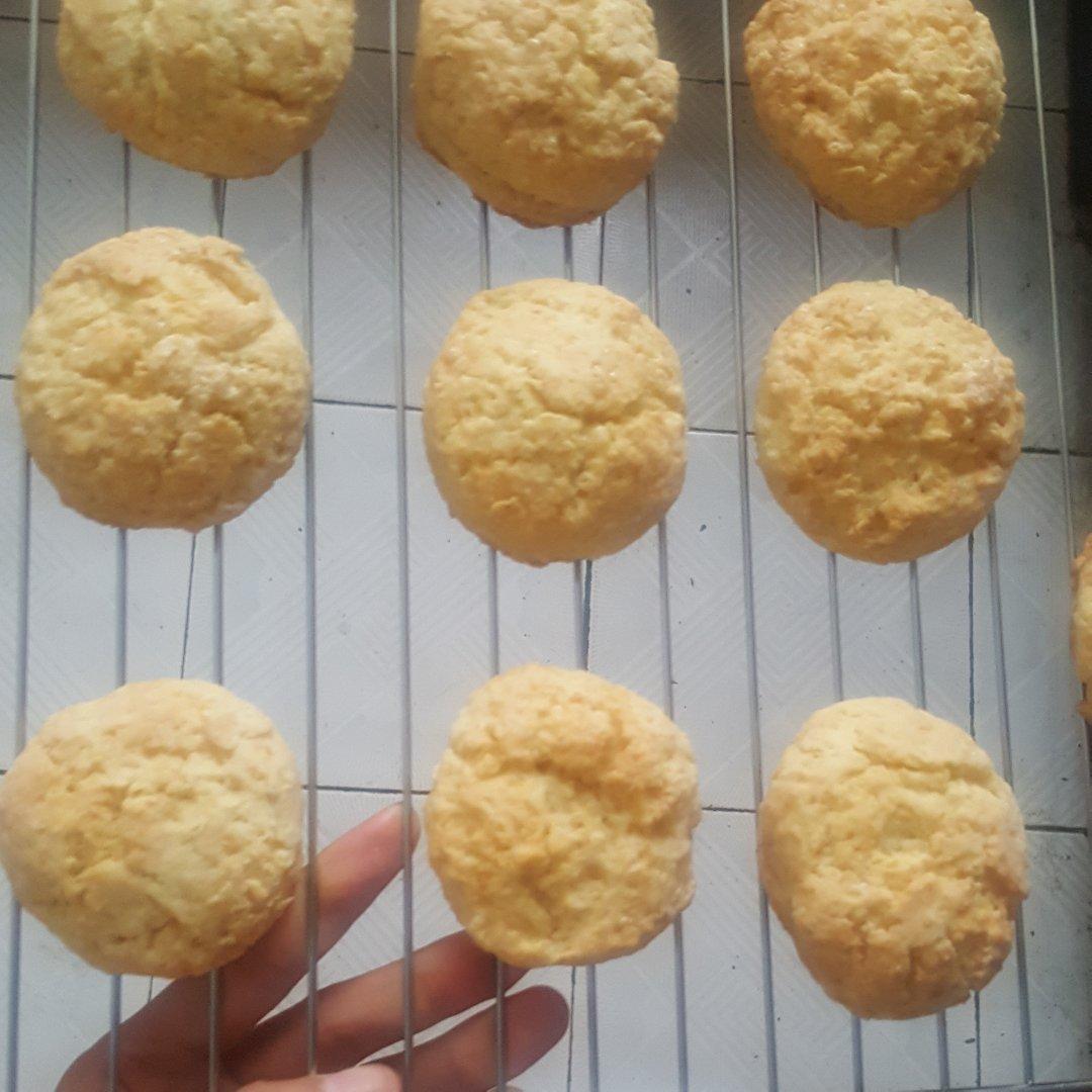 【视频】3分钟 奶油司康Scone(可能是世界上最快手的司康) 消耗淡奶油～