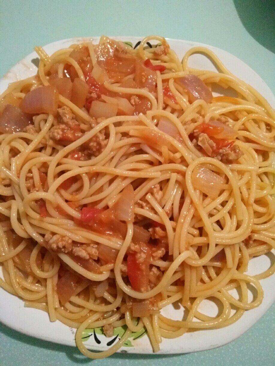 番茄肉酱意大利面