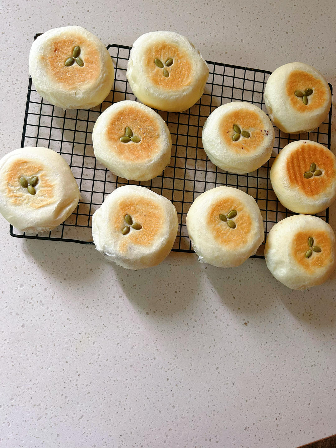 日式樱花🌸紫米面包