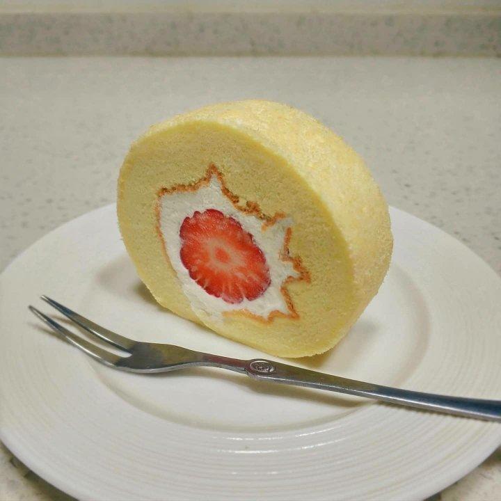 草莓奶油卷/O卷/小山卷