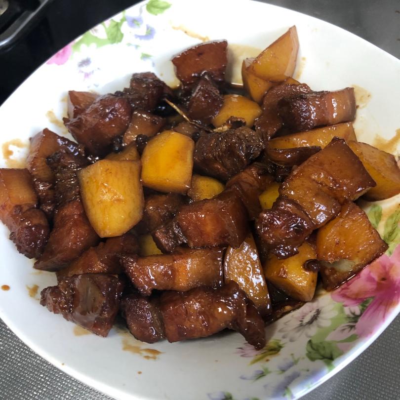 厨师长教你：“红烧肉”的家常做法，肉香四溢肥而不腻