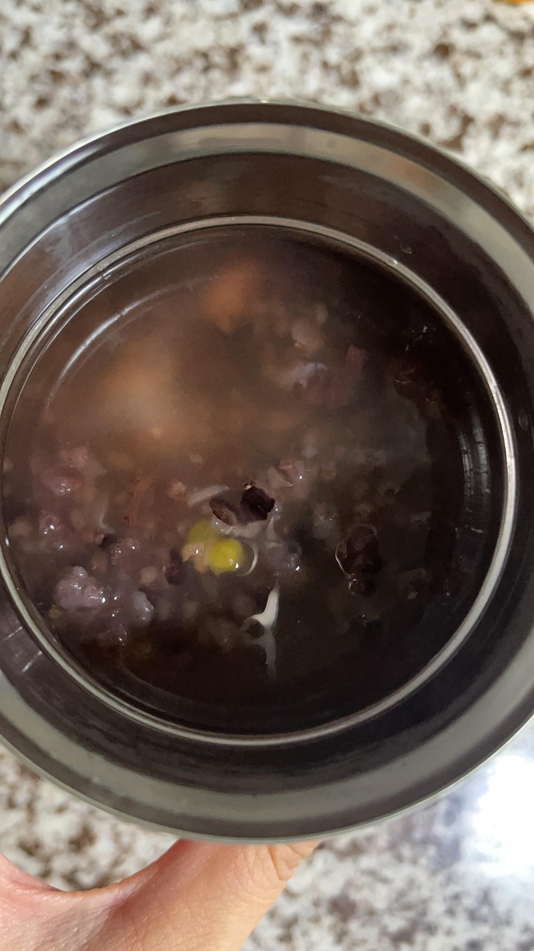 焖烧杯的正确使用方法