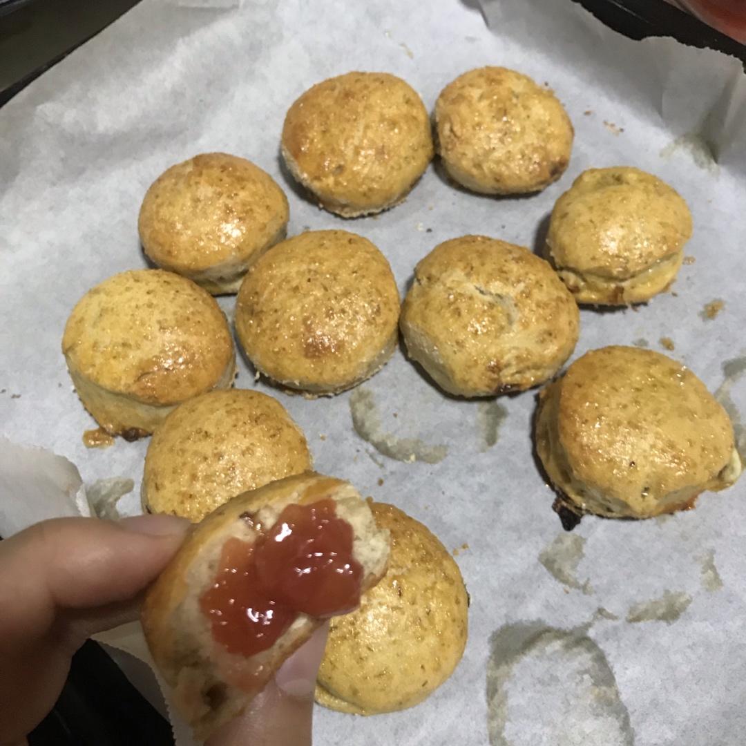 马甲包做的(低脂)全麦香蕉司康