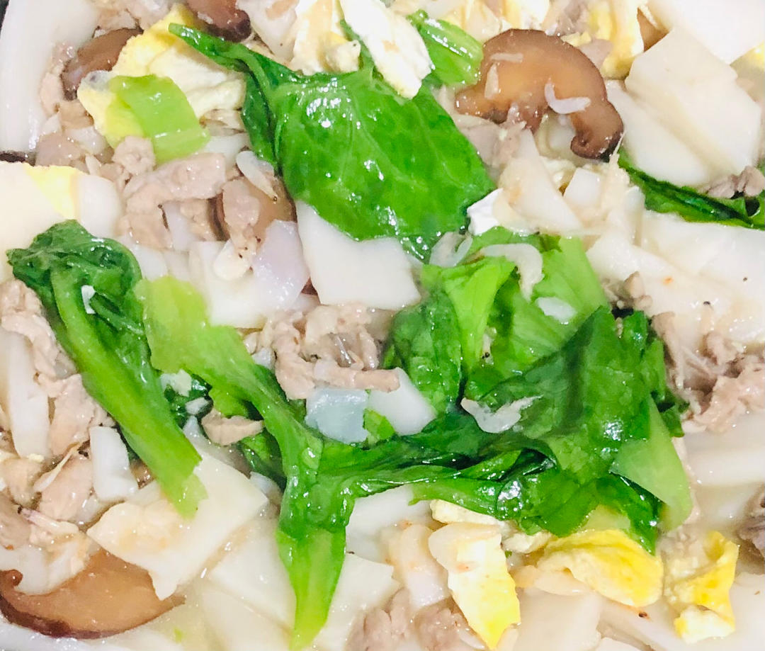 【妈妈的味道】青菜肉丝年糕汤