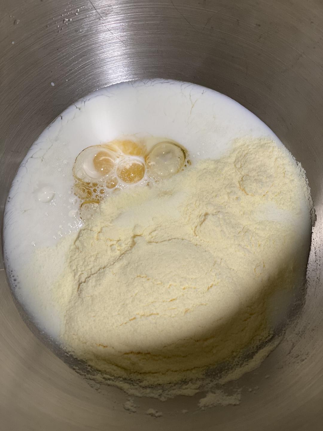 纯奶手撕吐司的做法 步骤1