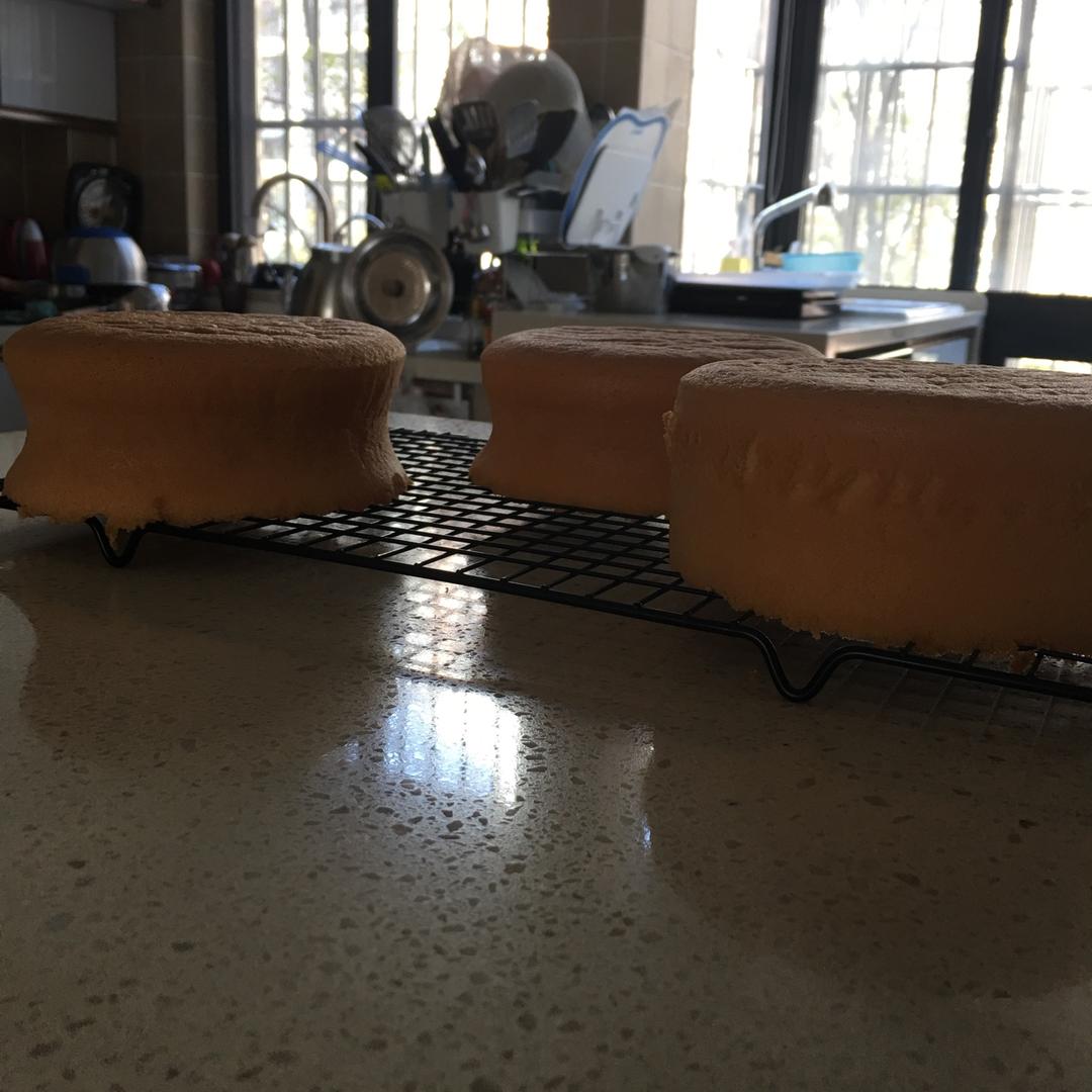 好吃到感动的咸焦糖戚风