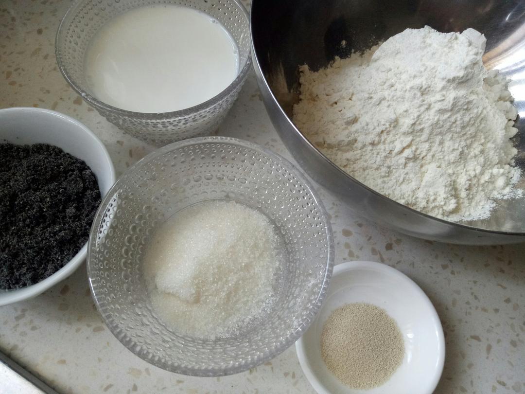 纯奶手撕吐司的做法 步骤1