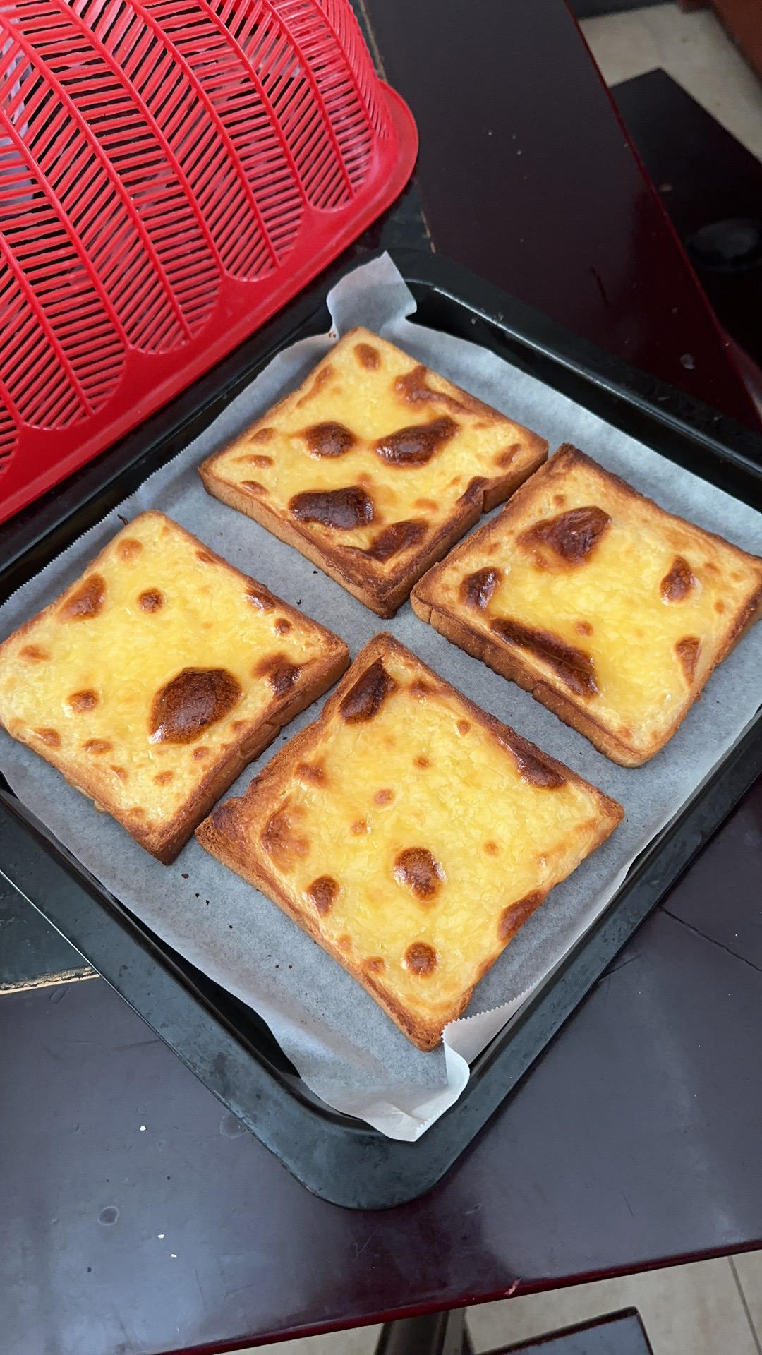 零失败快手岩烧乳酪(熔岩吐司)十分钟网红早餐，好吃哭