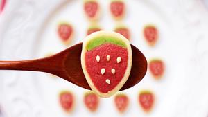 🍓一口一个小可爱❗️草莓多多曲奇饼干的做法 步骤12