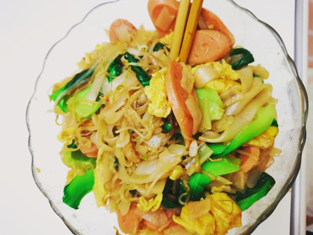 路边摊的炒河粉