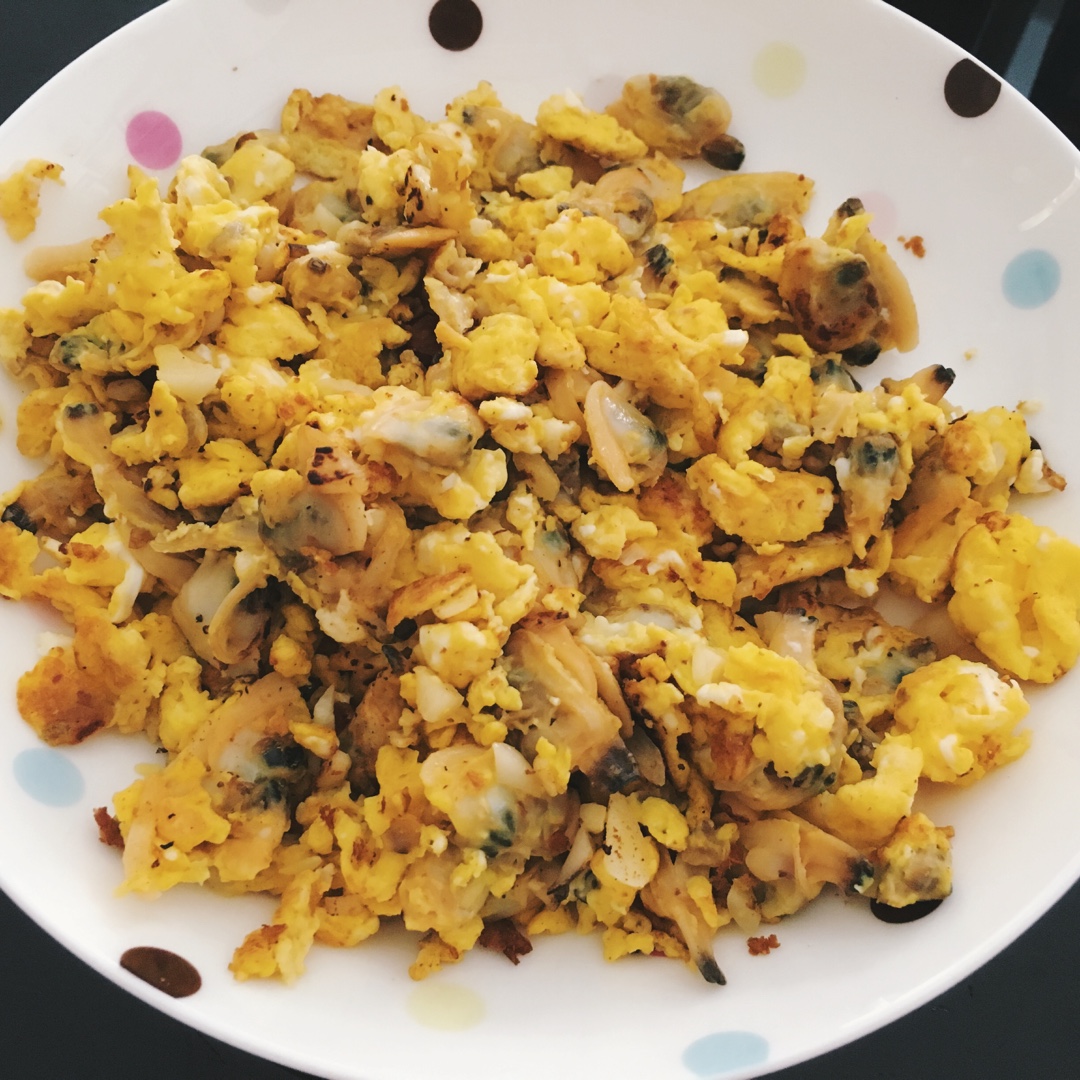 猪头佳做的蚬肉煎蛋