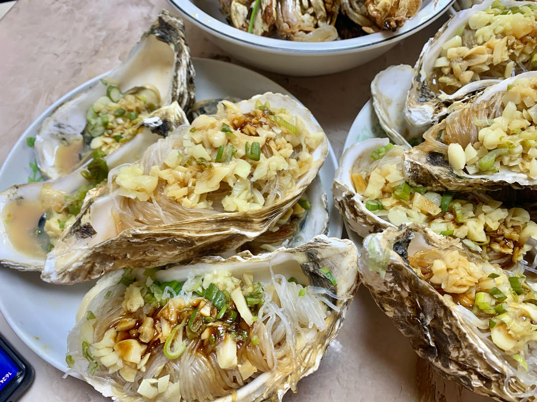 蒜蓉粉丝蒸生蚝