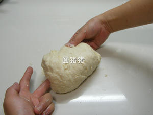 面包制作基础—红豆面包的做法 步骤7