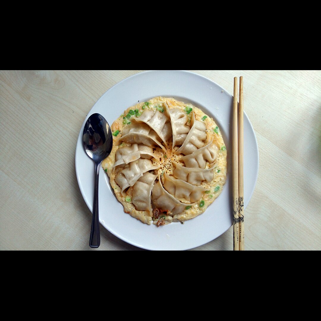 蛋抱煎饺（速冻饺）