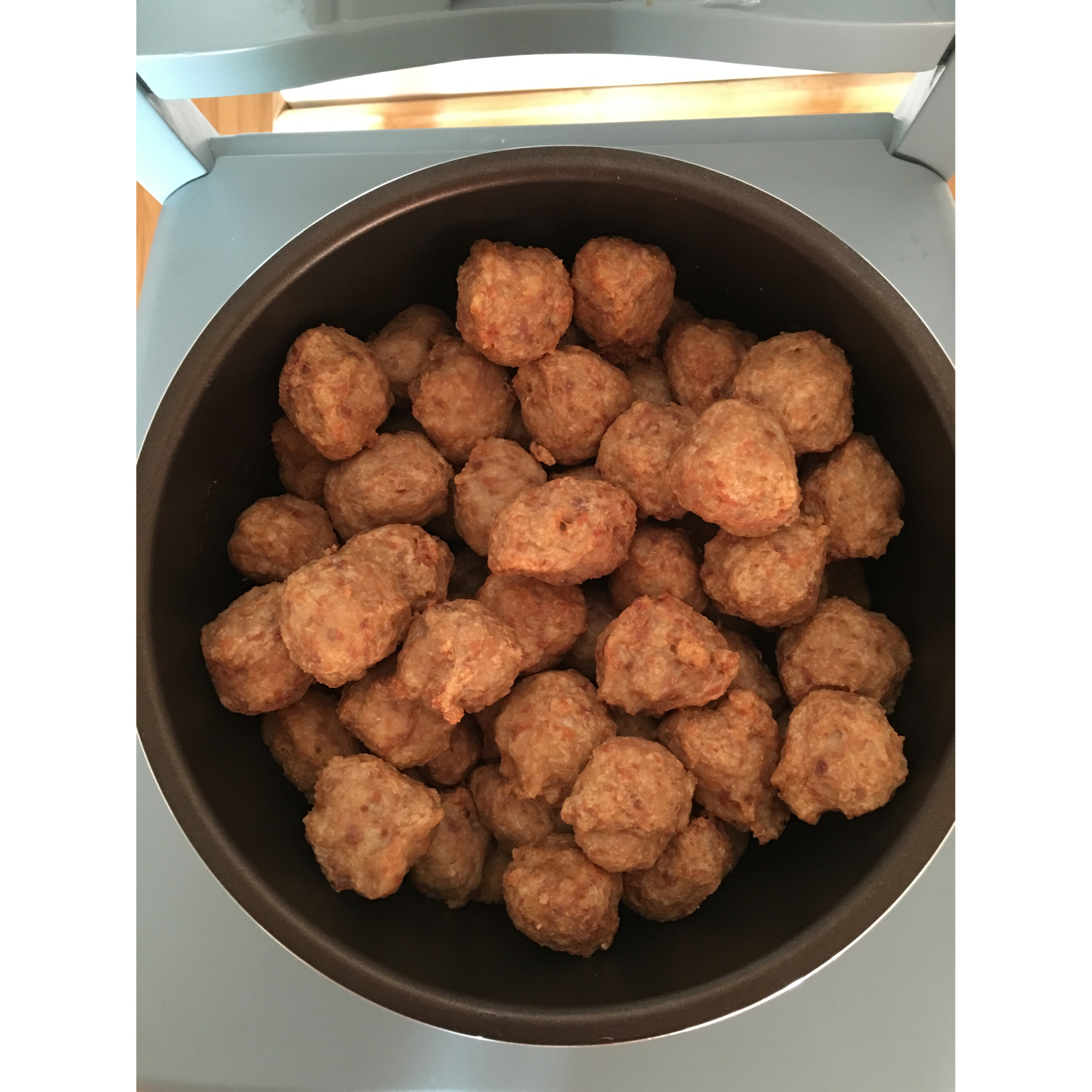 自制油炸肉丸子