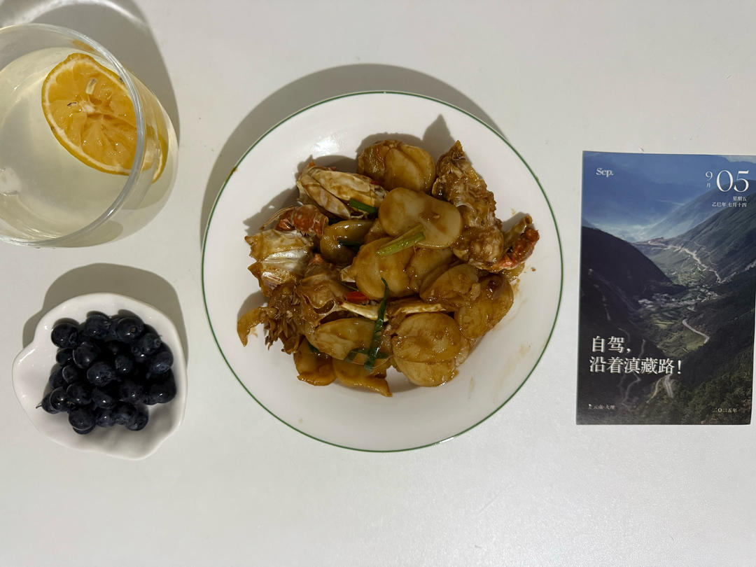 梭子蟹炒年糕～标准的江浙菜