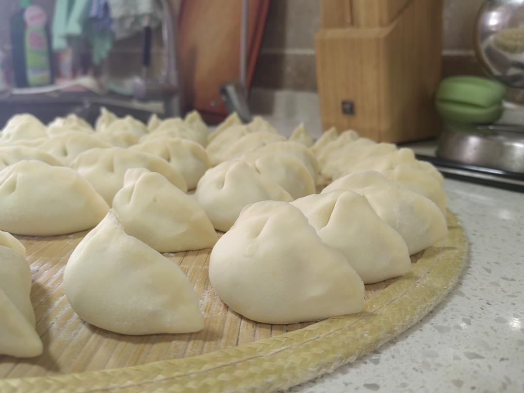 手工揉面三分钟，又韧又薄又好包的饺子皮