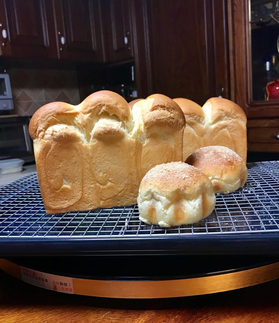 二奶吐司～酸奶奶酪包