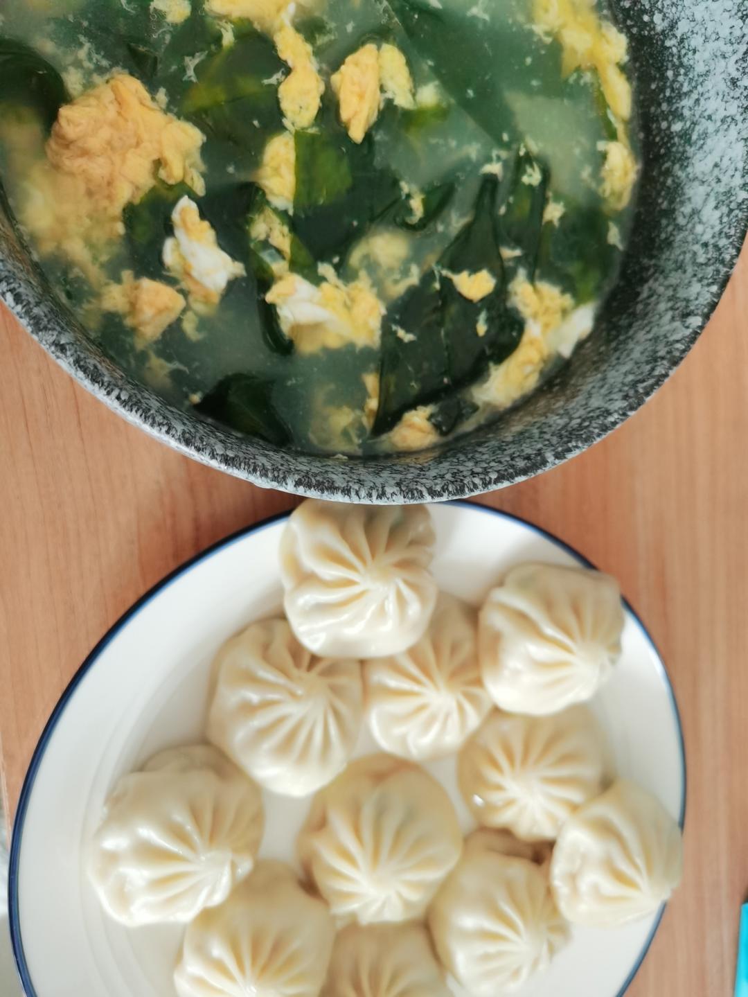 海带苗鸡蛋虾皮汤（补铁补钙）