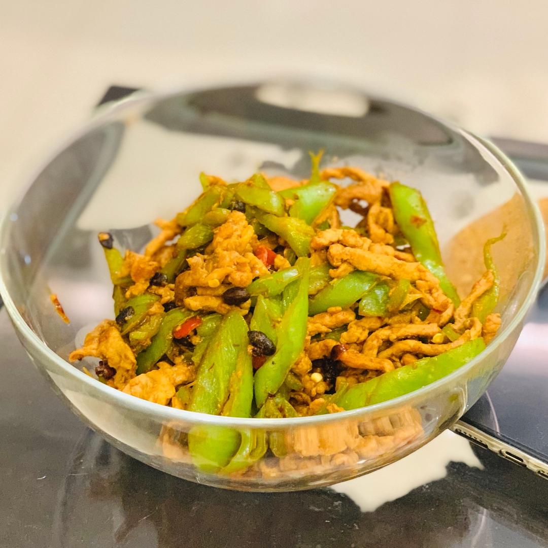 厨师长教你：“青椒肉丝”的正宗做法，色香味俱全