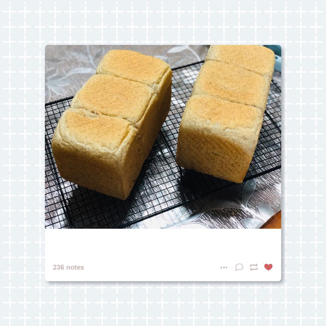 黑全麦吐司