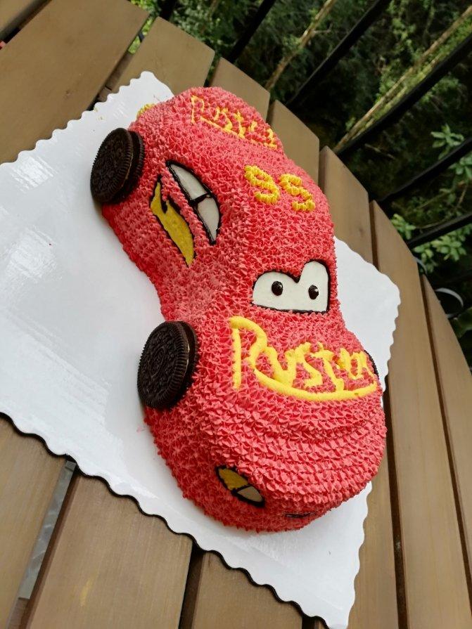 懒人5y9p做的闪电麦昆最灵动最激情的汽车蛋糕