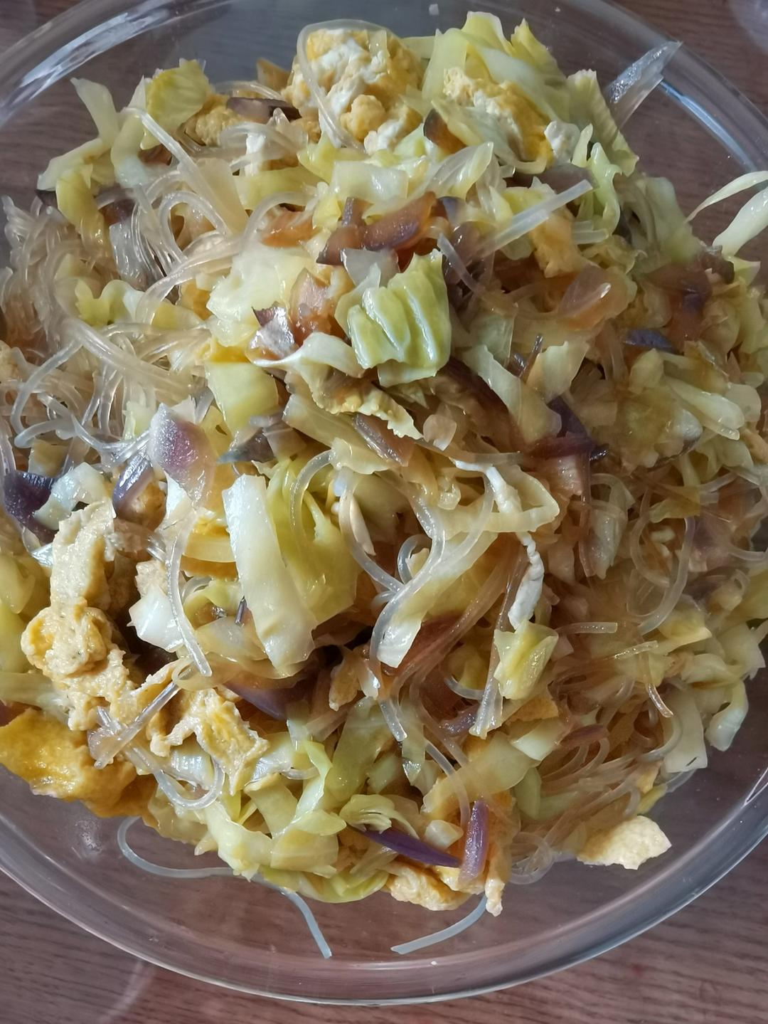 包菜粉丝炒鸡蛋