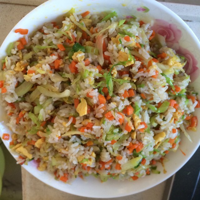 极简圆白菜炒饭